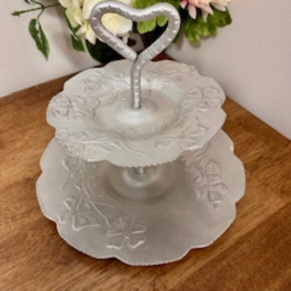 Vintage Aluminum Tiered Tray with Heart Handle – Embossed Floral Two-Tier Server - Picture 2 of 3